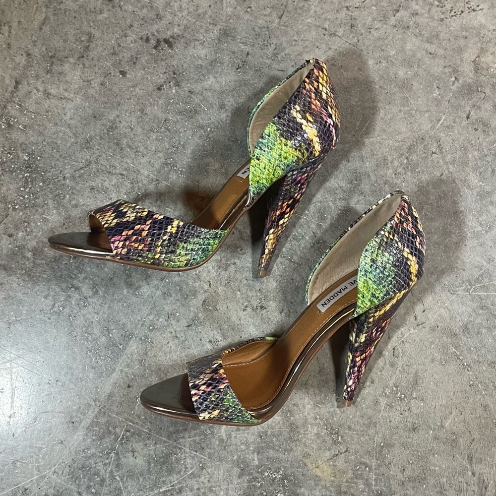 Multi Color Metallic Heels - Picture 4 of 7